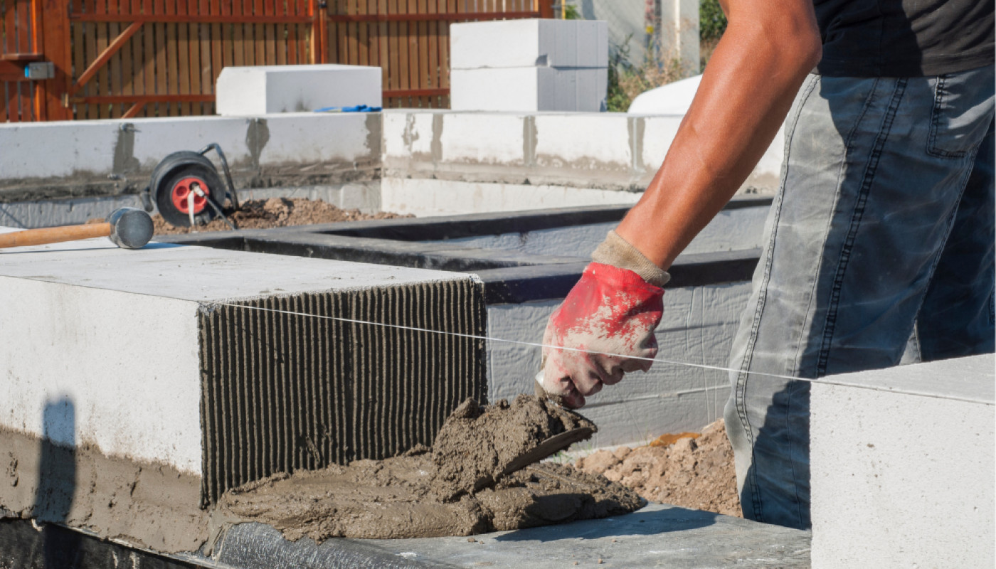 Reno Gironde : avec cette entreprise, fini les travaux de maçonnerie en retard !